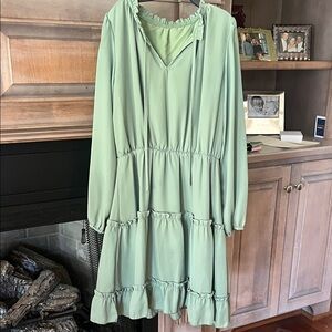 Elegant Green Women's Dress